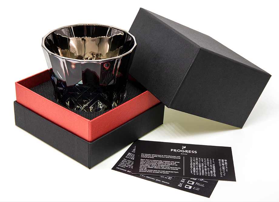 【男性への贈り物に人気】ジュエリーロックグラス PROGRESS（SunFly）高級チタングラス・Rex Series　高級感のあるギフトボックス