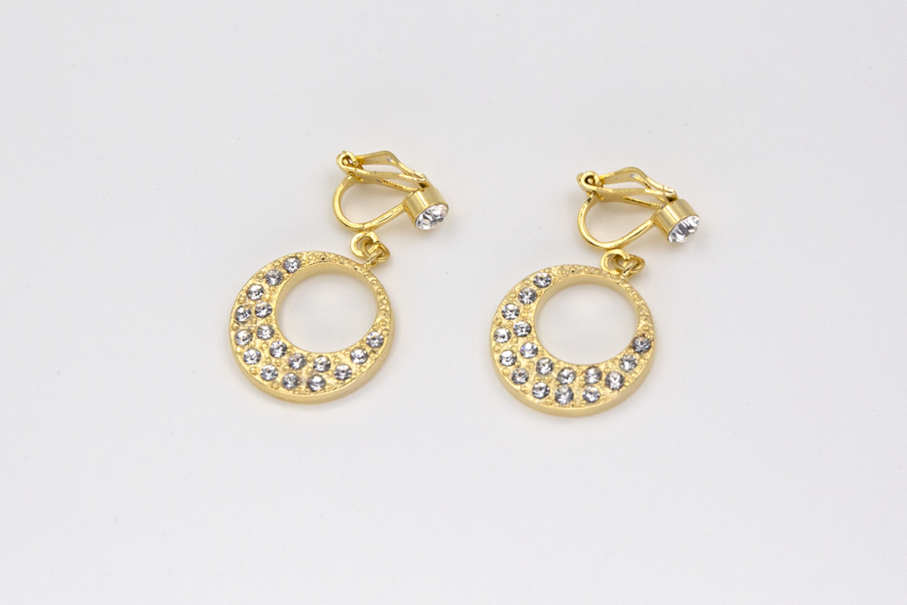 べっぴん小町 アクセサリー スワロフスキー ストーン ピアス デート ゴールド ムーン 月 プレゼント かわいい 大人女子アクセサリー 大人女子 日本製 ゴージャス リッチ 華やか 結婚式 パーティー 二次会 上品 エレガント ロマンティック 普段使い オフィスカジュアル トレンドピアス