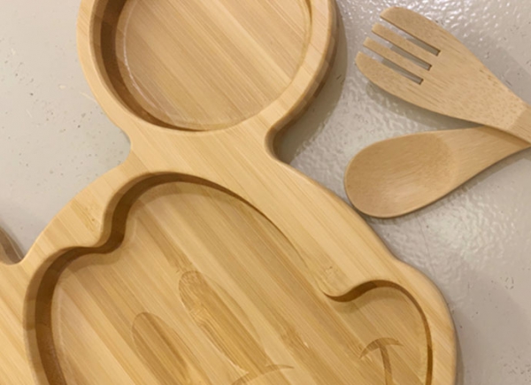出産祝い名入れプレゼントはFUNFAMの日本製竹食器 ミッキーマウスフェイススペシャルセット　ベビー食器　詳細