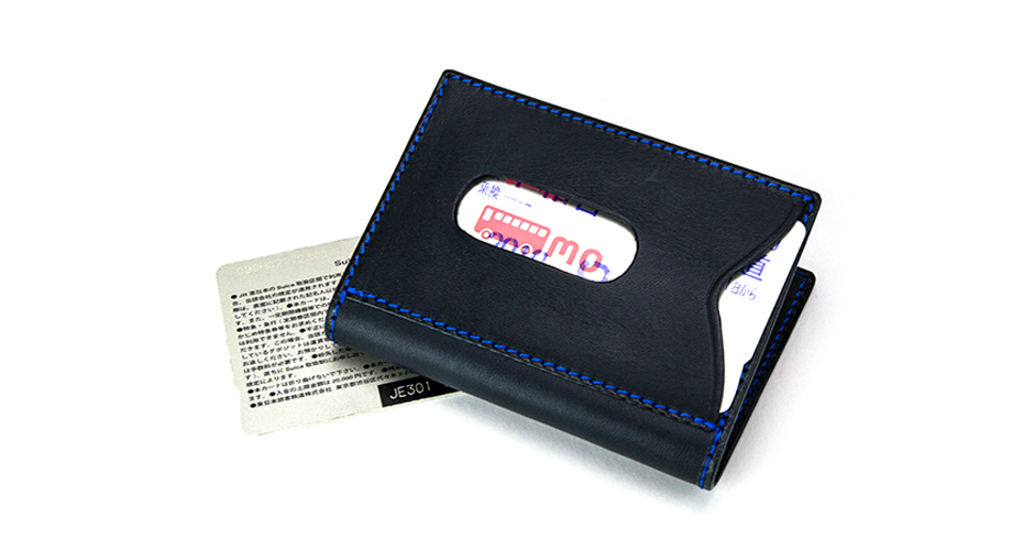 二つ折りパスケース 〜上質な日本製パスケース〜 名入れ可 定期が取り出しやすい！スライド窓