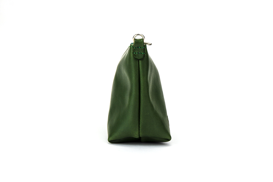 シンプルなショルダーバッグ 〜上質な日本製革小物〜 名入れ可　側面
