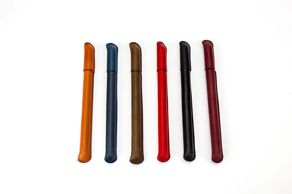 人気のノベルティ！革巻きボールペン 〜上質な日本製革小物〜 名入れ可　色違いでプレゼントするのもおすすめです